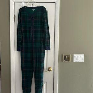 OLD NAVY ONE PIECE THEMAL PAJAMA SIZE M